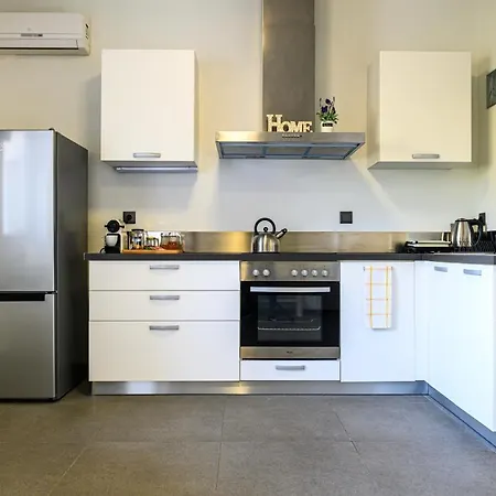 Minimal In Nature, Exostis