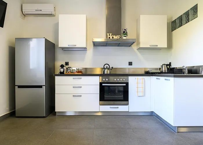 Minimal In Nature, Exostis