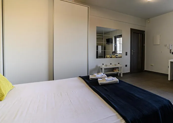 Minimal In Nature, Exostis Apartment