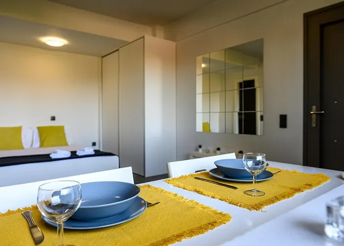 Apartment Minimal In Nature, Exostis